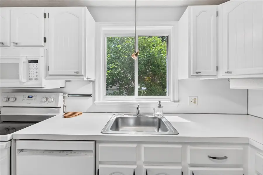 21 Moreland Street, Johnston, RI 02919 - #2