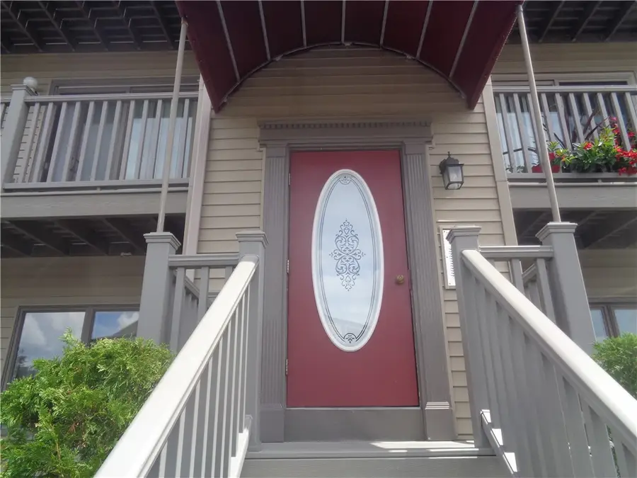 34 Village Court #34, West Warwick, RI 02893 - #2