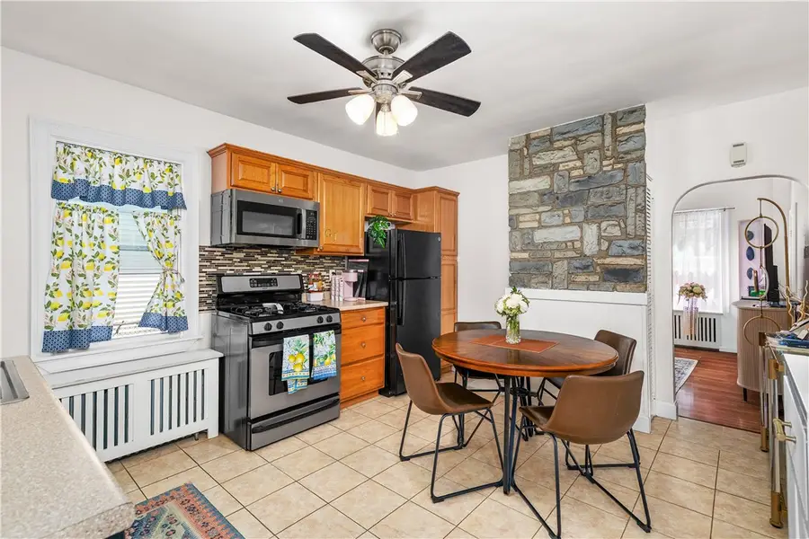 62 Mary Avenue, East Providence, RI 02914 - #2