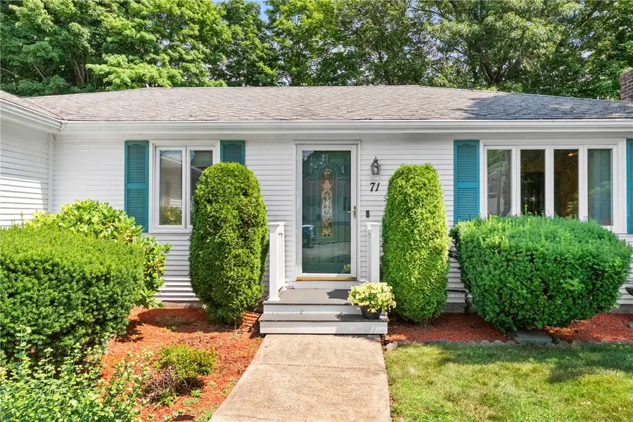 71 Hawthorne Place, North Providence, RI 02904 - #3