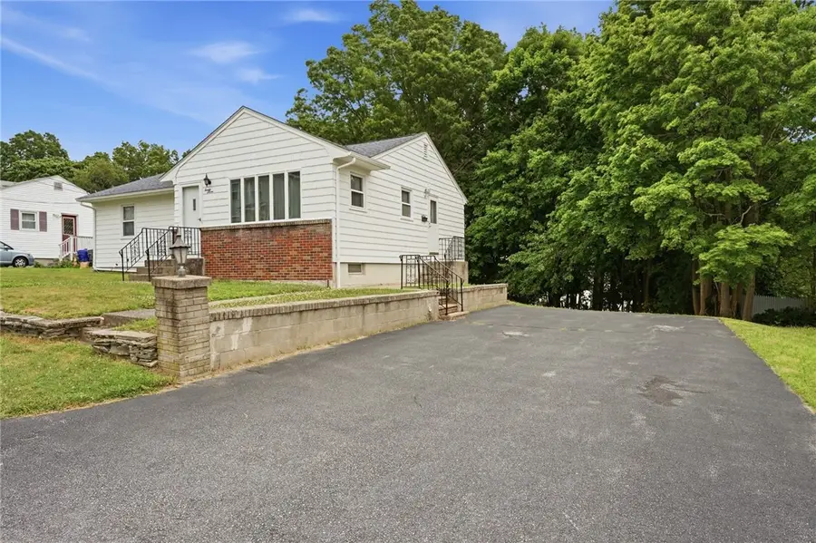 27 Danby Street, Providence, RI 02904 - #2