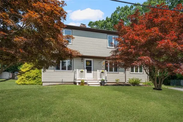 70 Country Hill Road, Cumberland, RI 02864