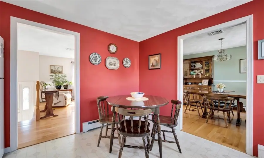 1 Midlands Drive, East Greenwich, RI 02818 - #3