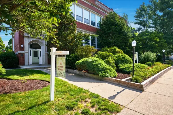 15 Curtis Street #101, Cranston, RI 02920