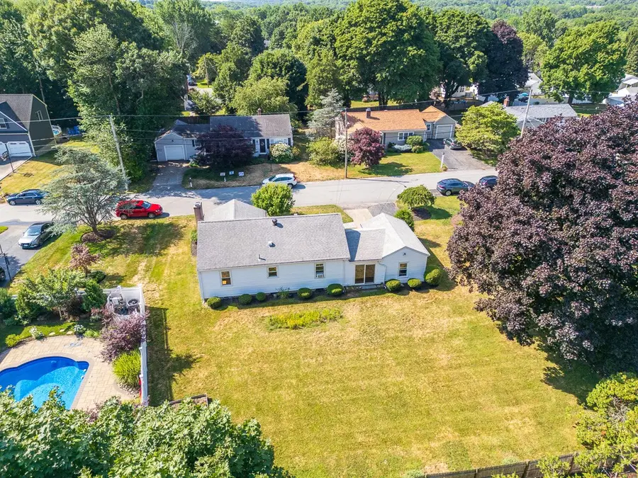 40 Greenfield Road, Cumberland, RI 02846 - #3
