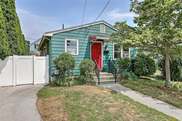 104 Stanton Avenue, East Providence, RI 02915
