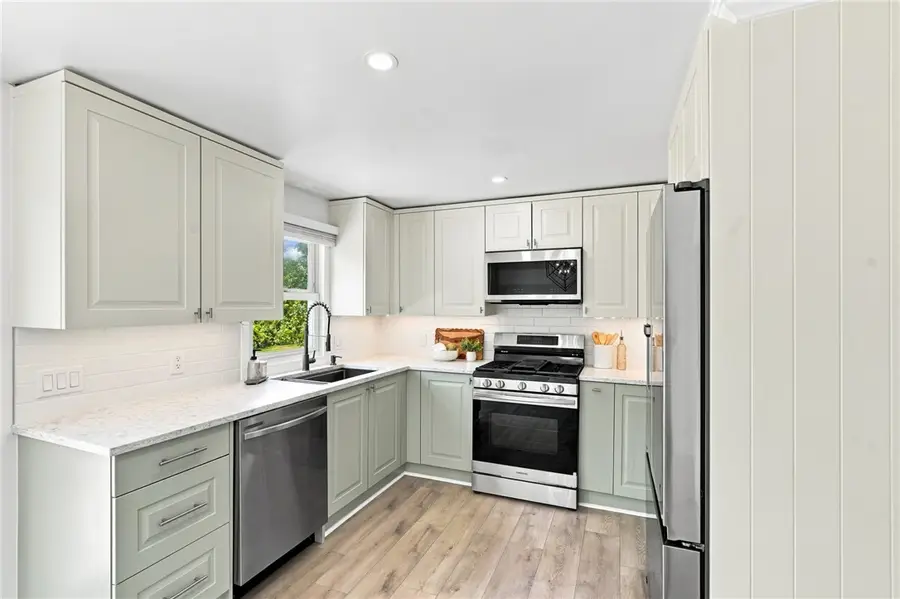 53 Buena Vista Avenue, Warwick, RI 02889 - #2