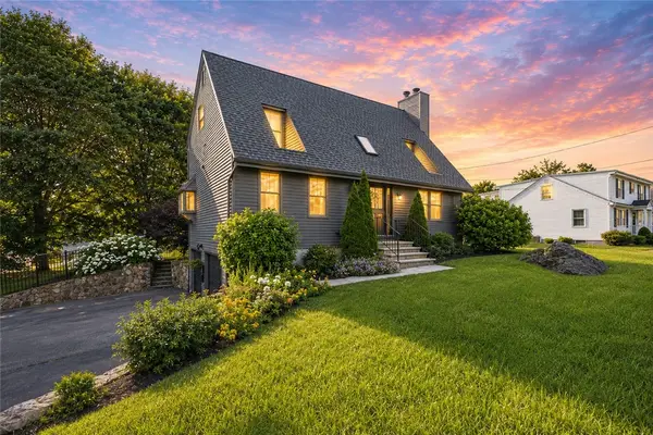 11 Loxley Drive, Johnston, RI 02919