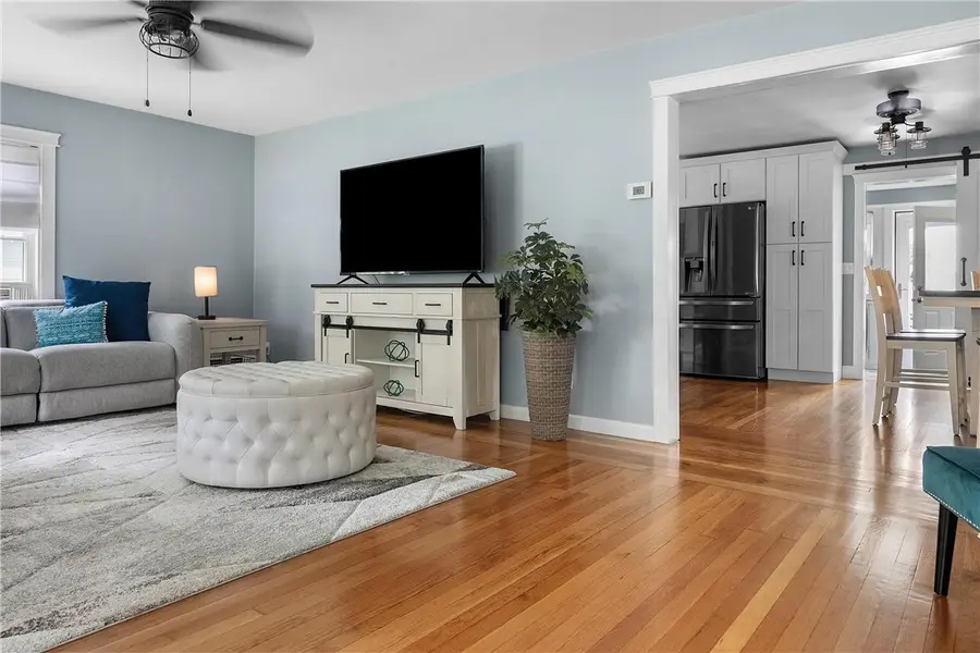 15 Mathewson Street, Johnston, RI 02919 - #3