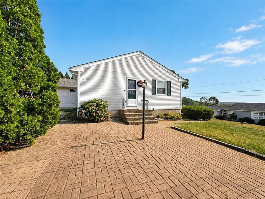 10 Grandview Drive, Cumberland, RI 02864 - #3
