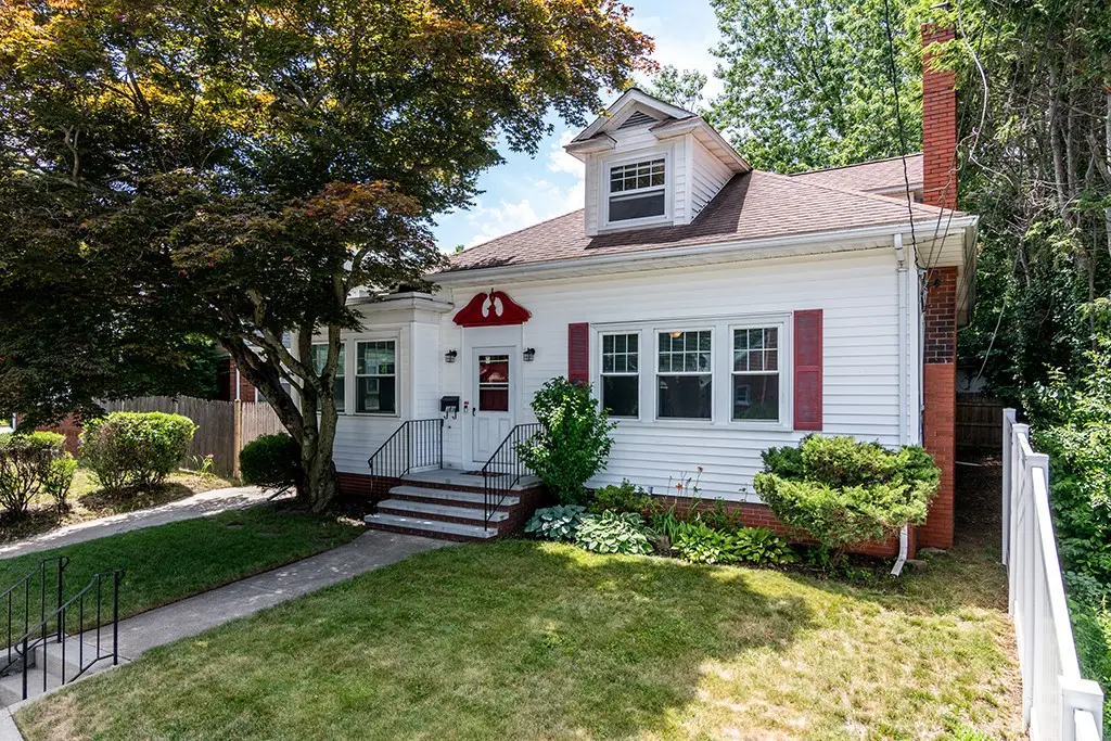 389 Pontiac Avenue, Cranston, RI 02910 - #1