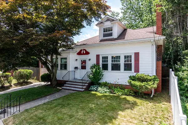 389 Pontiac Avenue, Cranston, RI 02910