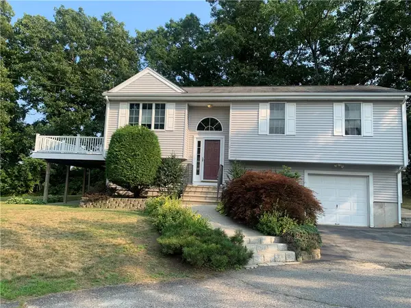 9 Violet Street, Johnston, RI 02919