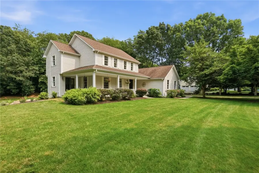 136 Holly Hills Lane, Saunderstown, RI 02874 - #3