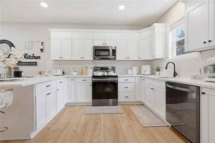 58 Willard Street, New Bedford, MA 02744 - #3