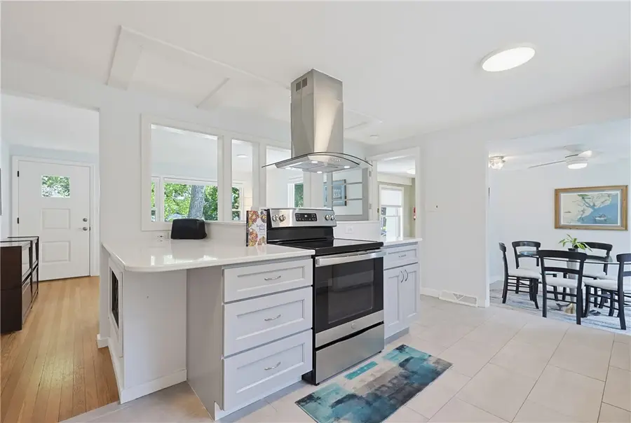15 Austin Drive, Cumberland, RI 02864 - #3
