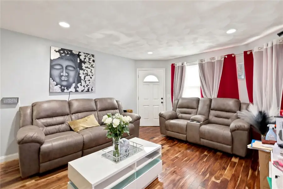 98 Oakland Avenue, Providence, RI 02908 - #2