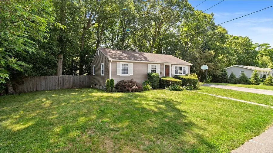 52 Brentwood Avenue, Warwick, RI 02886 - #3