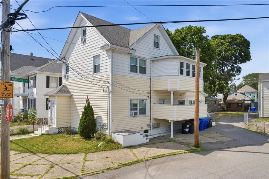 44 Warwick Road, Pawtucket, RI 02861 - #2