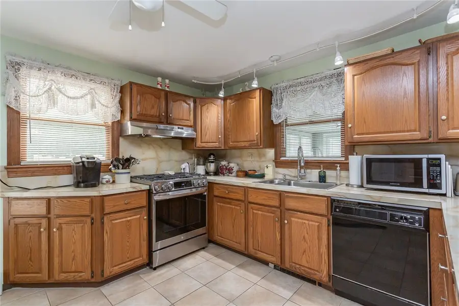 45 Oakdale Avenue, Pawtucket, RI 02860 - #2