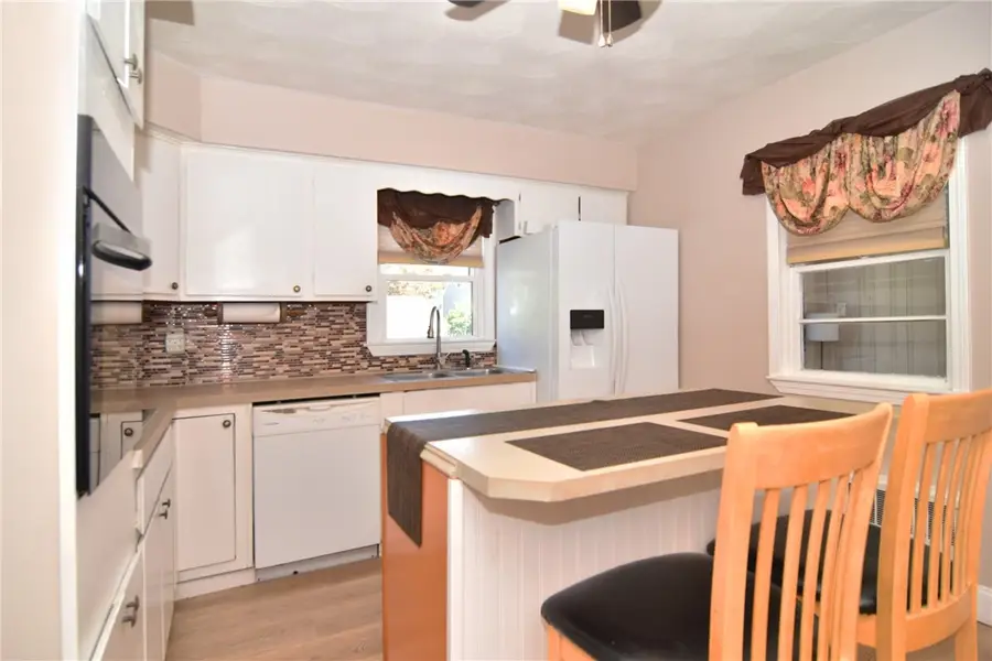 37 King Street, Johnston, RI 02917 - #3
