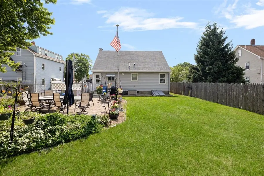 28 Lincoln Avenue, Cranston, RI 02920 - #2