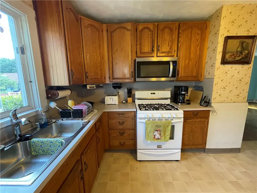 66 Sherry Avenue, Bristol, RI 02809 - #3