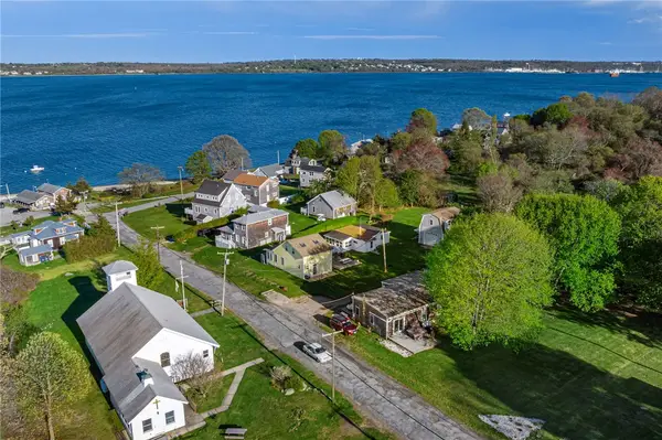 026 Pier Road, Portsmouth, RI 02872