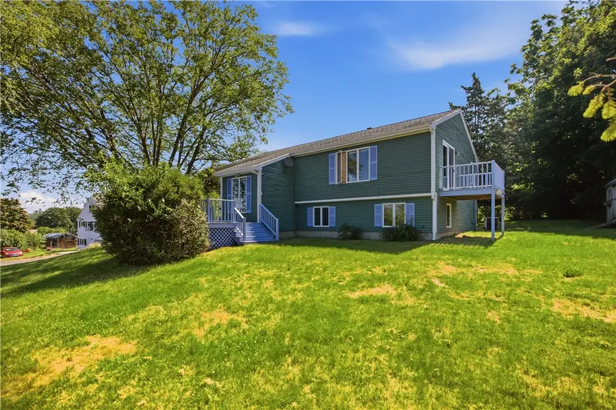 125 Colonial Avenue, Tiverton, RI 02878 - #2