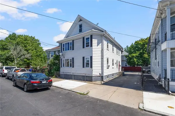33 Moorefield Street, Providence, RI 02909