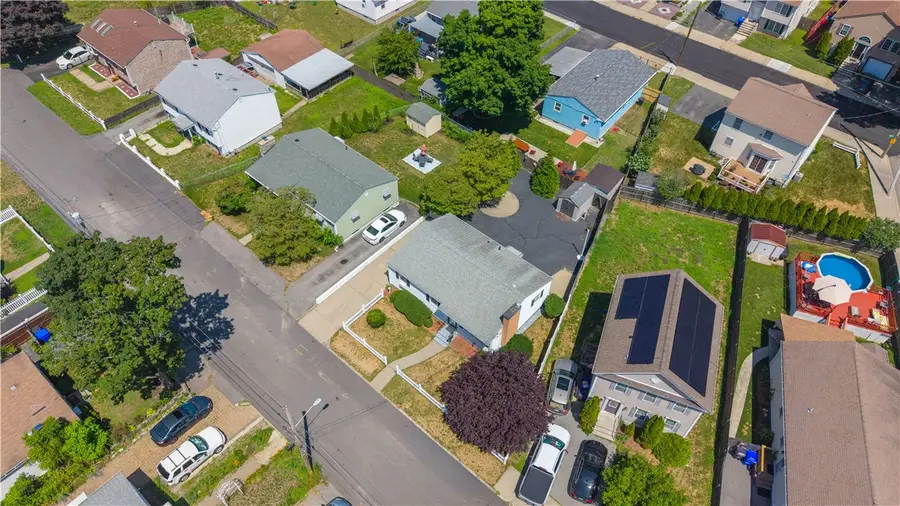 15 Chandler Avenue, Pawtucket, RI 02860 - #3