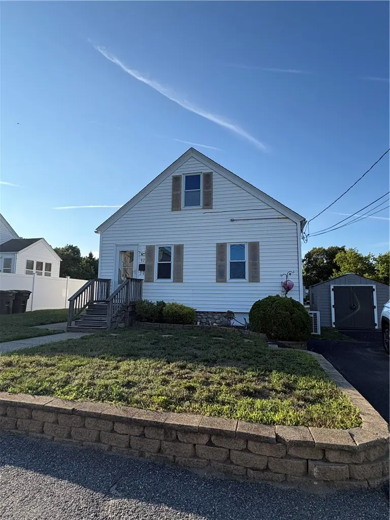 92 Irons Avenue, Johnston, RI 02919 - #2
