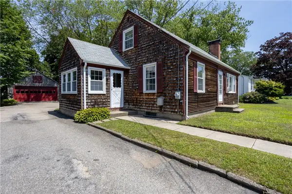 73 Lindy Avenue, East Providence, RI 02915
