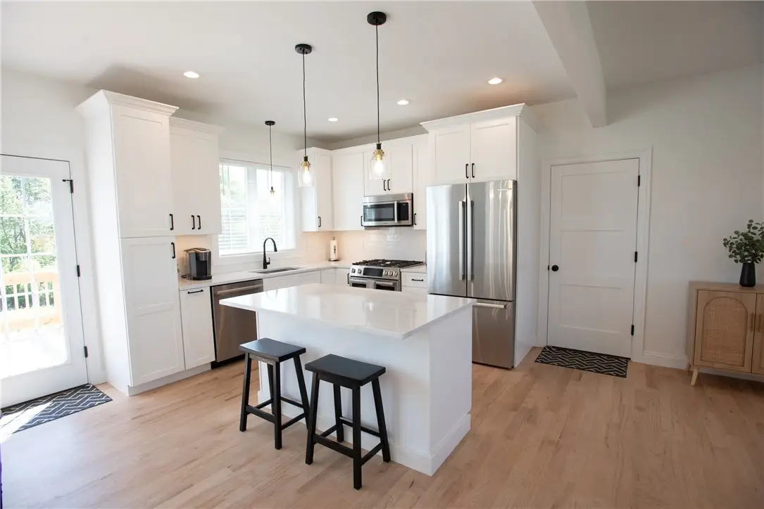 30 Bunker Hill Crossing, Portsmouth, RI 02871 - #1