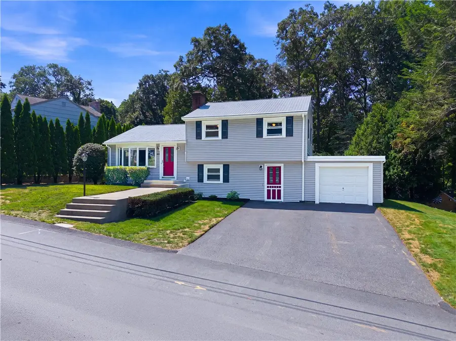 33 Shirley Drive, Cumberland, RI 02864 - #3