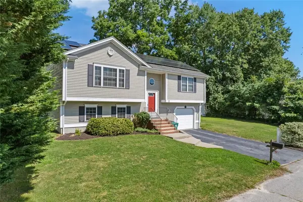 15 Meadow Road, Scituate, RI 02831