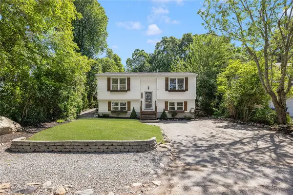 29 Pepper Bush Trail, Narragansett, RI 02874