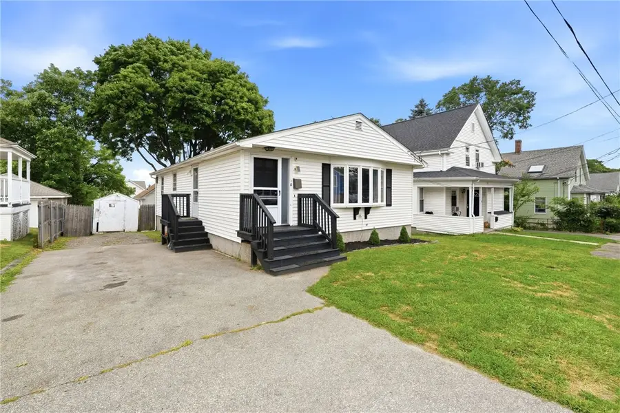 8 Henry Street, East Providence, RI 02914 - #2