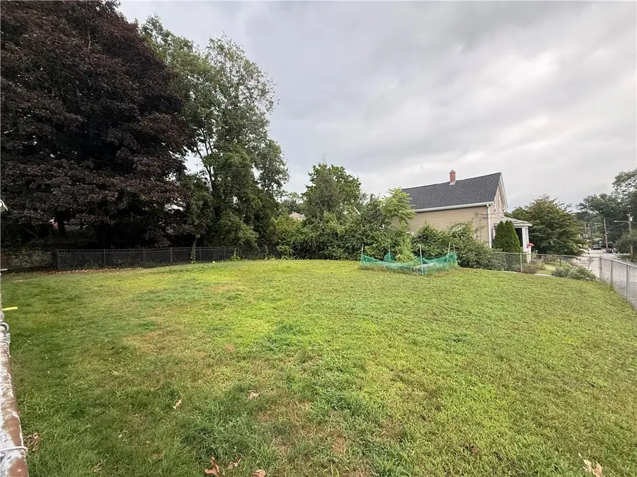 28 Arthur Street, West Warwick, RI 02893 - #2