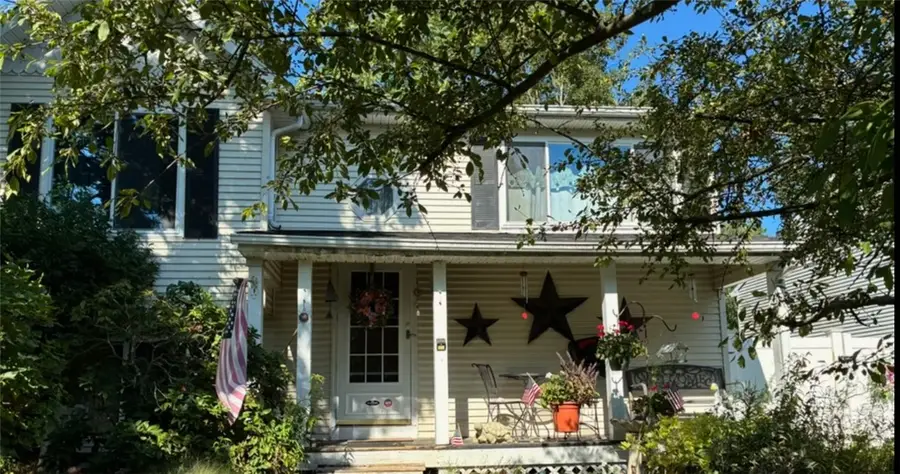 4 Julie Street, Cumberland, RI 02864 - #2