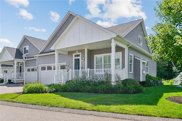 221 Wickford Court #221, North Kingstown, RI 02852
