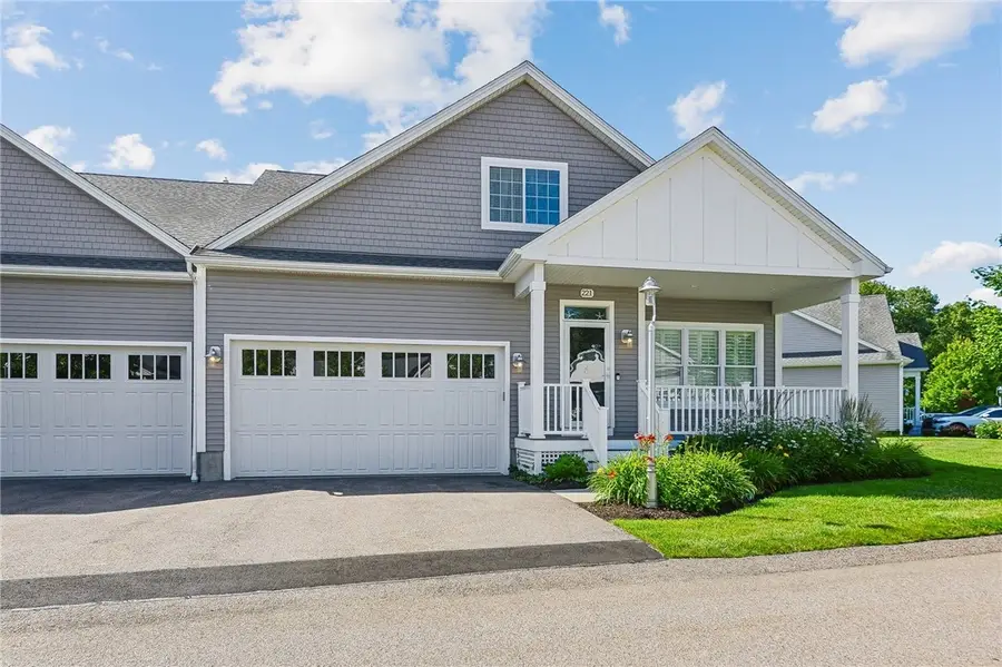 221 Wickford Court #221, North Kingstown, RI 02852 - #3