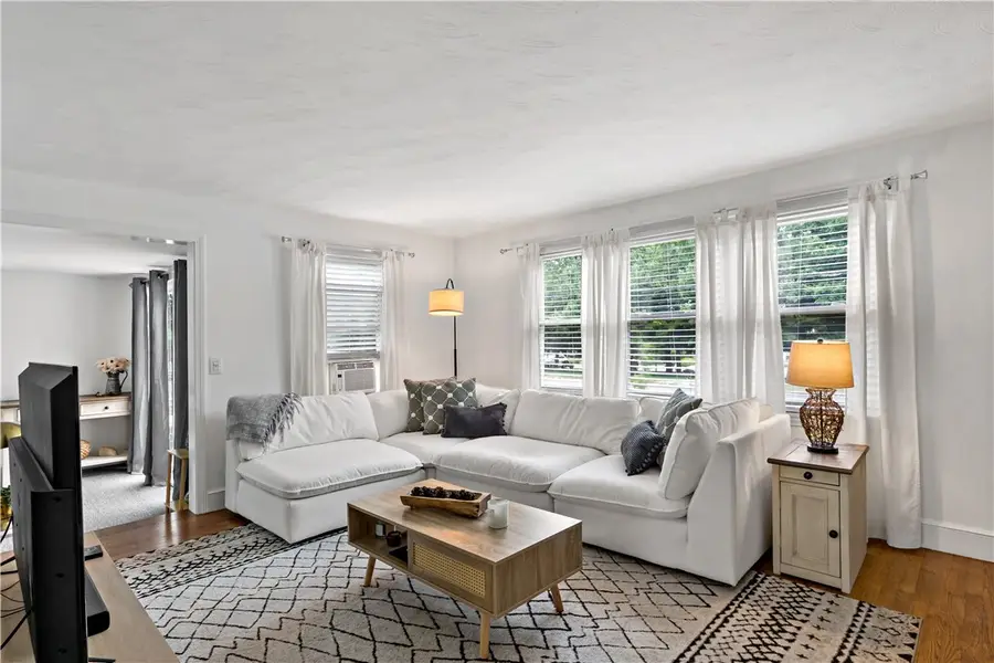 756 Metacom Avenue, Bristol, RI 02809 - #2