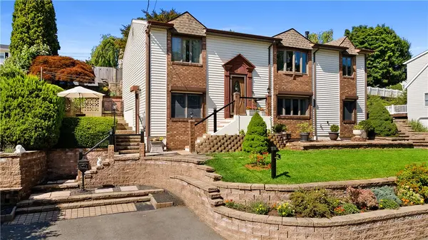 67 Curry Road, Cranston, RI 02920