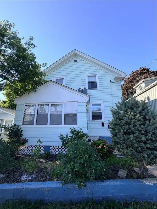 192 Farmington Avenue, Cranston, RI 02920