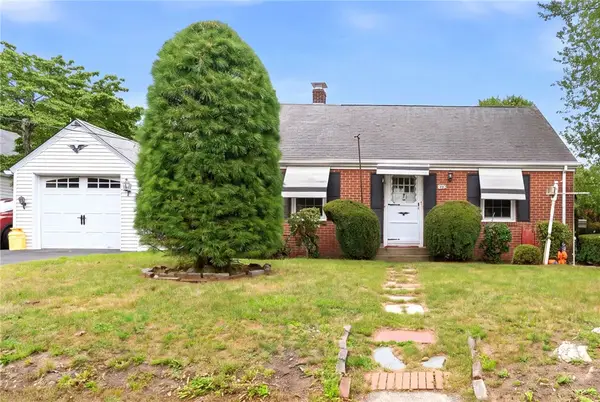48 Fairway Drive, Cranston, RI 02920