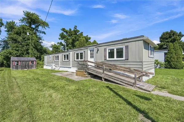21 Cathy Circle, Portsmouth, RI 02871