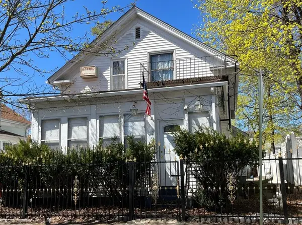 192 Lowell Avenue, Providence, RI 02909
