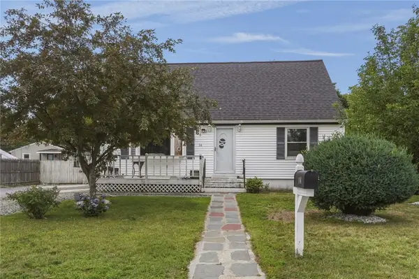14 Wilson Avenue, Warwick, RI 02889