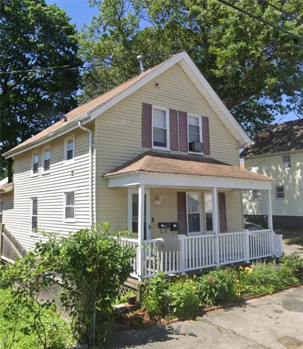 106 Samuel Avenue, Pawtucket, RI 02860